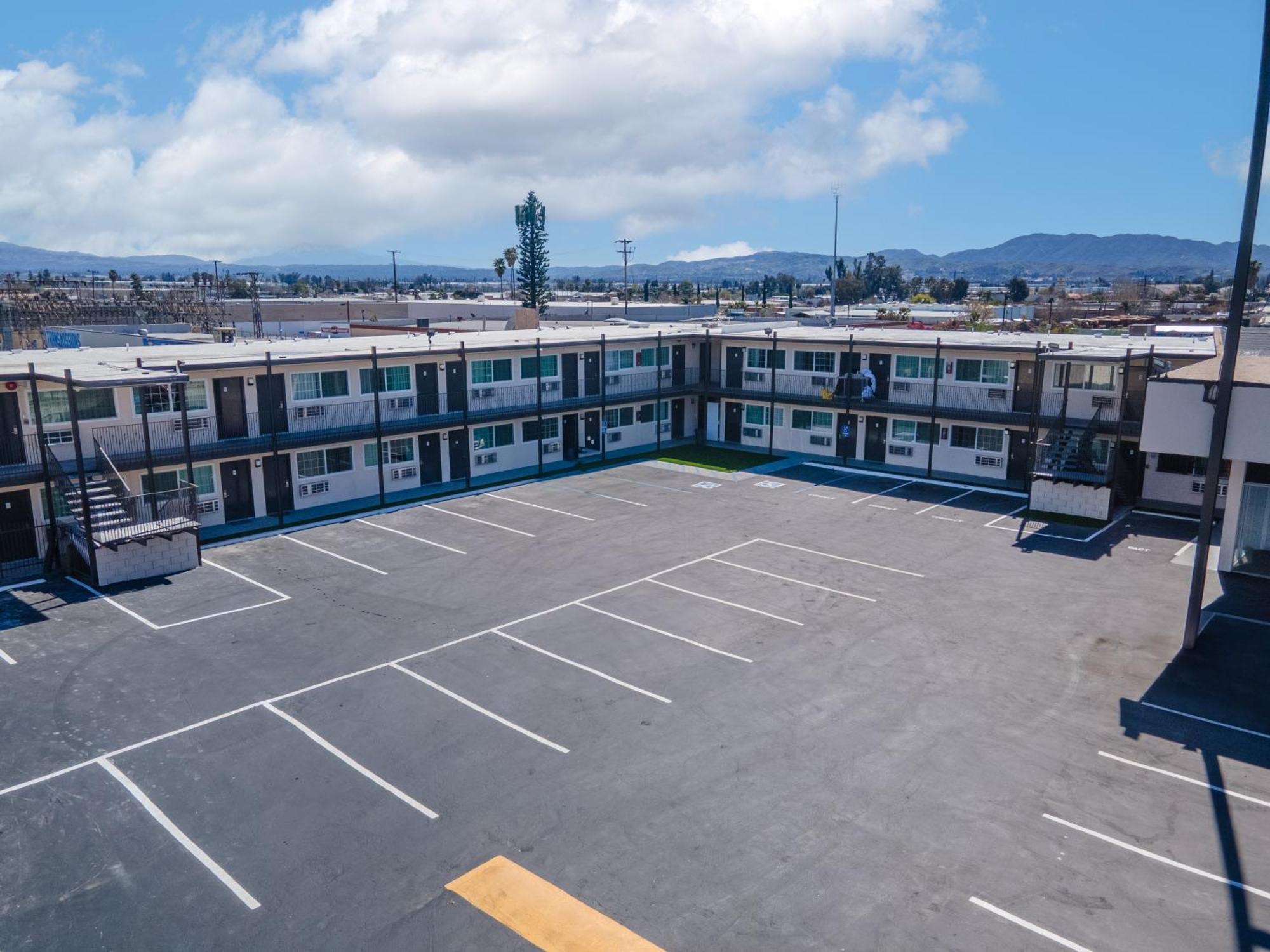Inland Inn & Suites San Bernardino Eksteriør billede